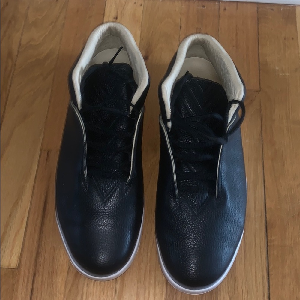 UNDER ARMOUR SNEAKER BOOT
